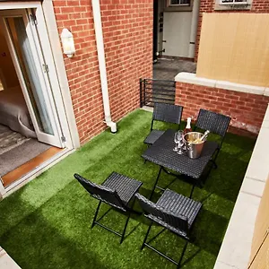 Apartment Vikings With Private Parking & Terrace, York
